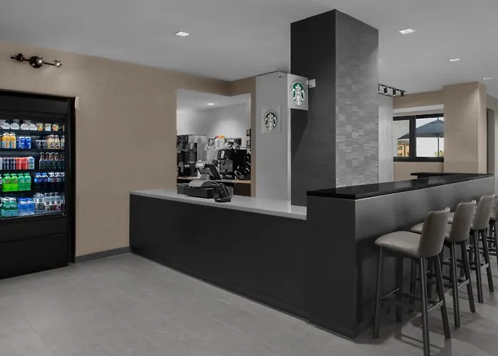 Courtyard By Marriott Clearwater Hotel 3*