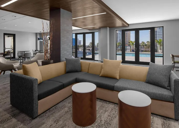 Courtyard By Marriott Clearwater