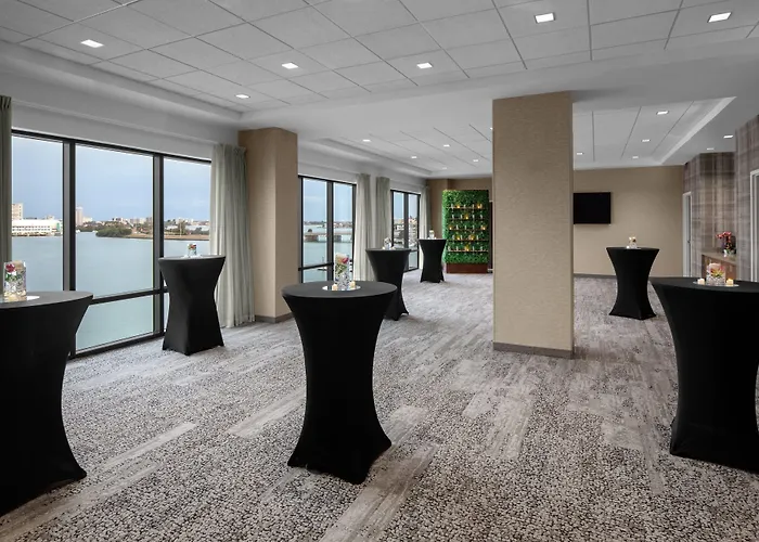 Courtyard By Marriott Clearwater Hotel Clearwater Beach