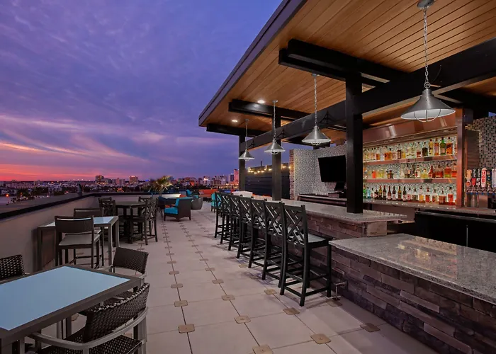 Courtyard By Marriott Clearwater Hotel