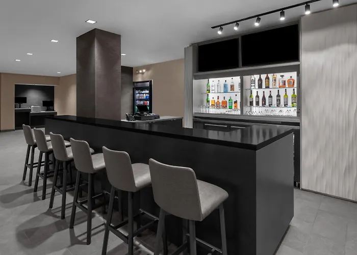 Hotel Courtyard By Marriott Clearwater 3*