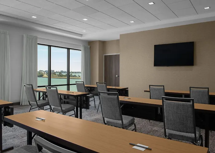 Courtyard By Marriott Clearwater Clearwater Beach