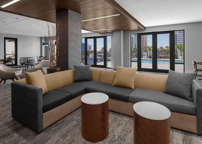 Courtyard By Marriott Clearwater