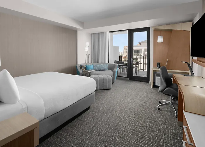 Courtyard By Marriott Clearwater 3*